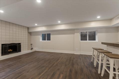3002 Robinhood Lane South Bend IN 46614