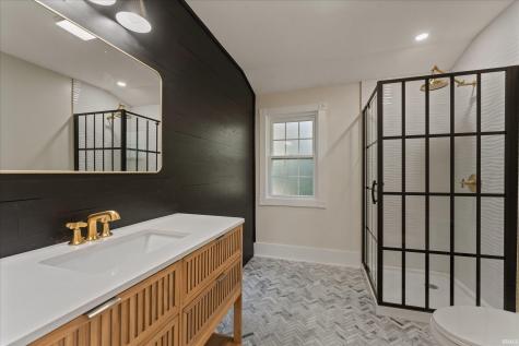 3002 Robinhood Lane South Bend IN 46614