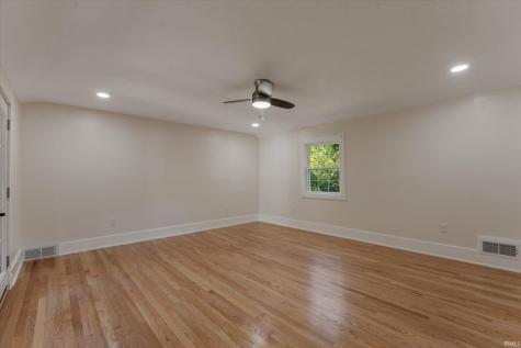 3002 Robinhood Lane South Bend IN 46614