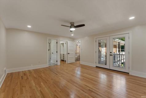 3002 Robinhood Lane South Bend IN 46614