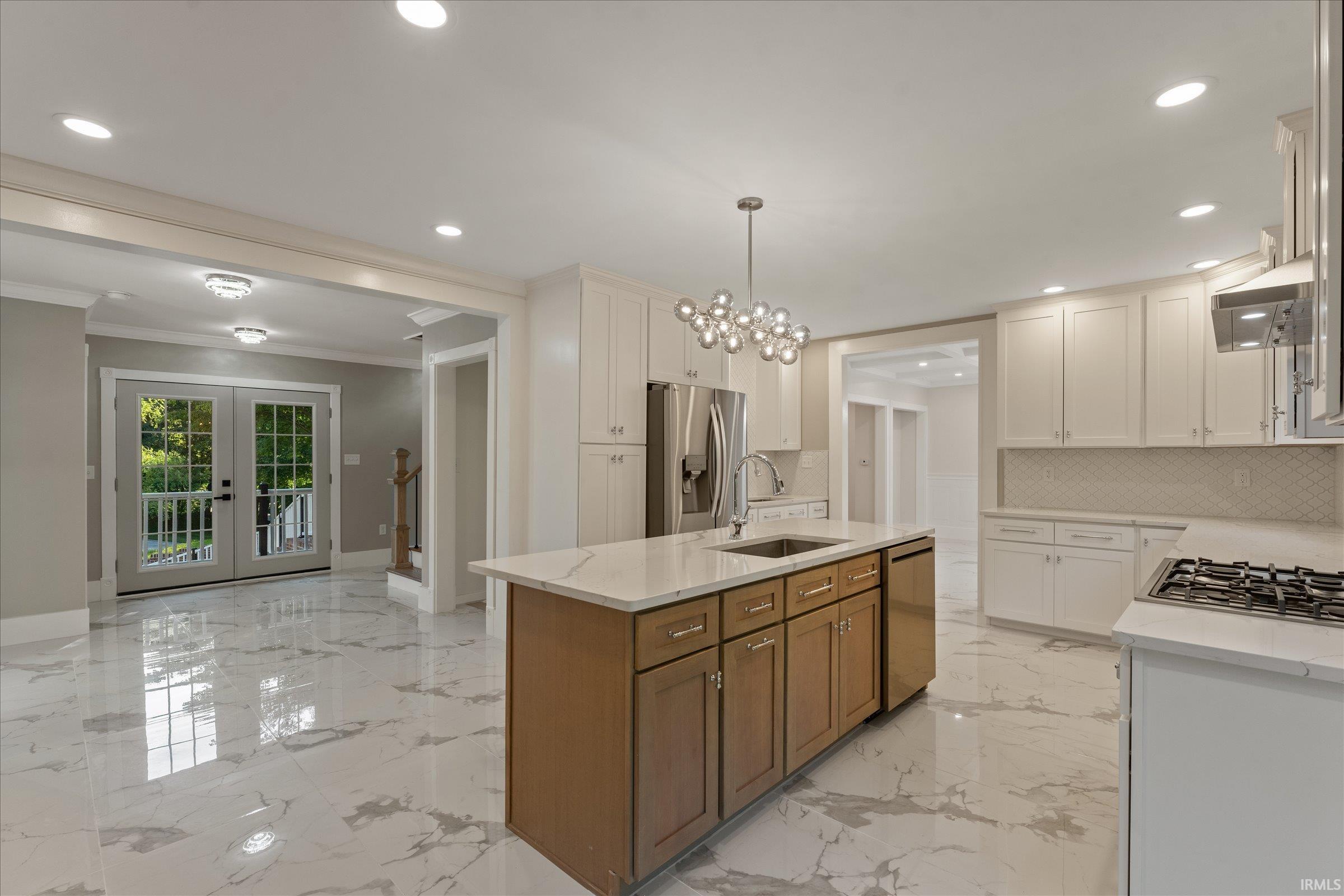 3002 Robinhood Lane South Bend IN 46614