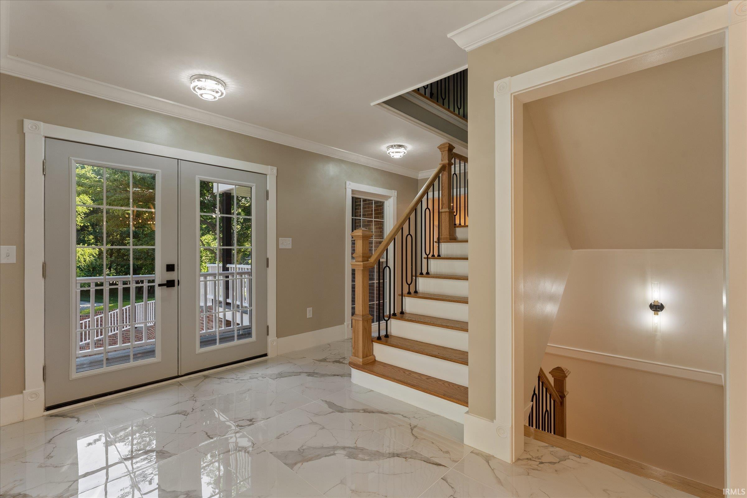 3002 Robinhood Lane South Bend IN 46614