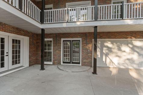 3002 Robinhood Lane South Bend IN 46614