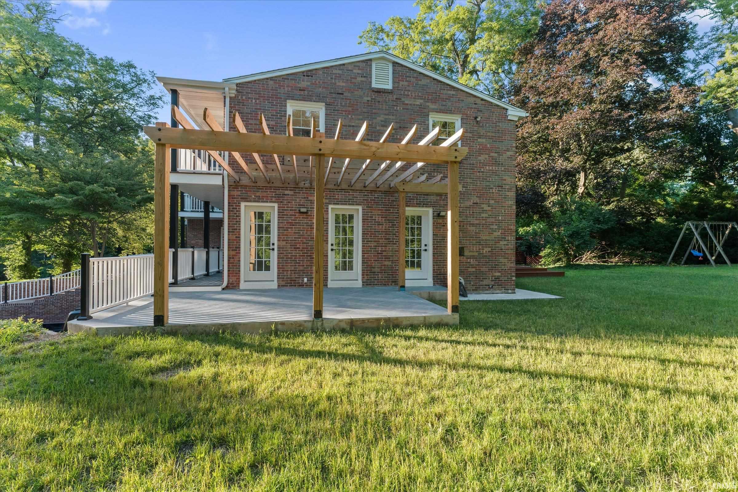 3002 Robinhood Lane South Bend IN 46614