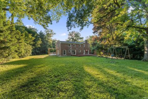 3002 Robinhood Lane South Bend IN 46614