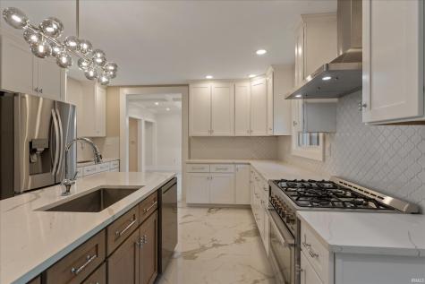3002 Robinhood Lane South Bend IN 46614