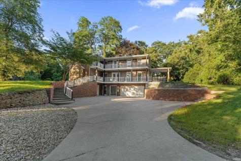 3002 Robinhood Lane South Bend IN 46614