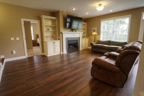 13681 W Auburn Ridge Court Linton IN 47441