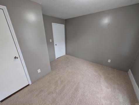 322 W 8th Street Bicknell IN 47512