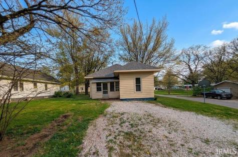 322 W 8th Street Bicknell IN 47512