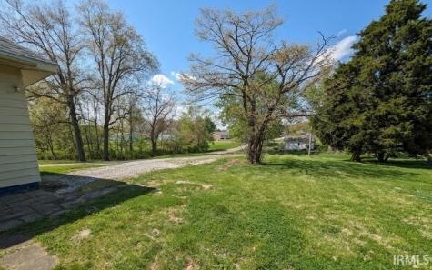 322 W 8th Street Bicknell IN 47512