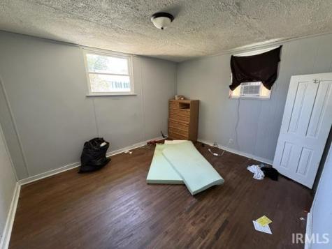 217 S Cole Avenue Muncie IN 47303