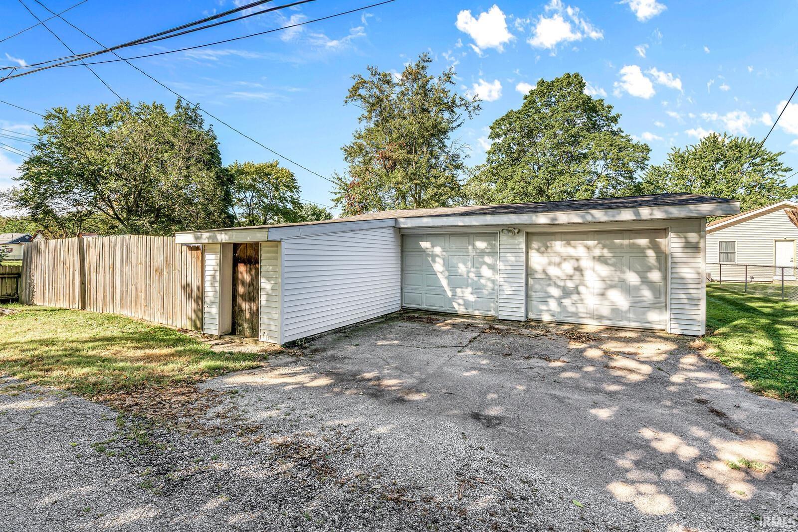 818 S 12th Street Goshen IN 46526