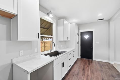 455 W Maple Grove Avenue Fort Wayne IN 46807