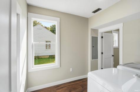 455 W Maple Grove Avenue Fort Wayne IN 46807