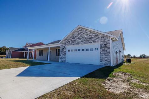 106 Pin Oak Road Spencer IN 47460