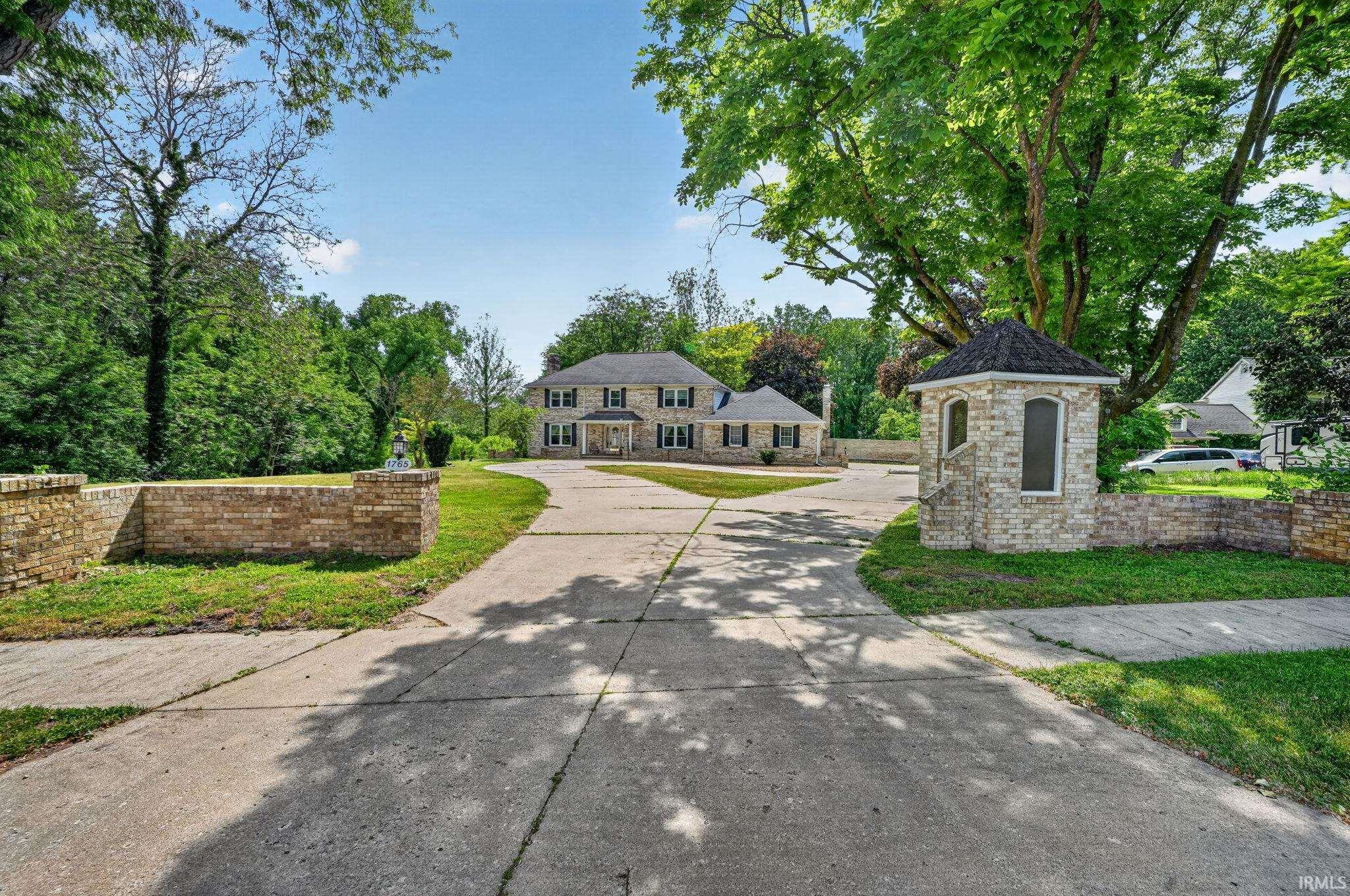 1765 N Bay Drive Elkhart IN 46514