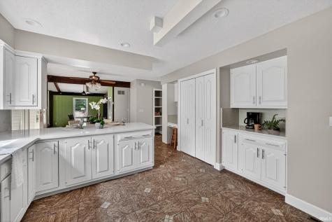 1765 N Bay Drive Elkhart IN 46514