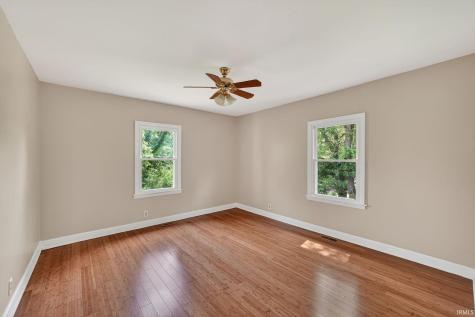 1765 N Bay Drive Elkhart IN 46514