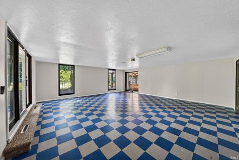 1765 N Bay Drive Elkhart IN 46514
