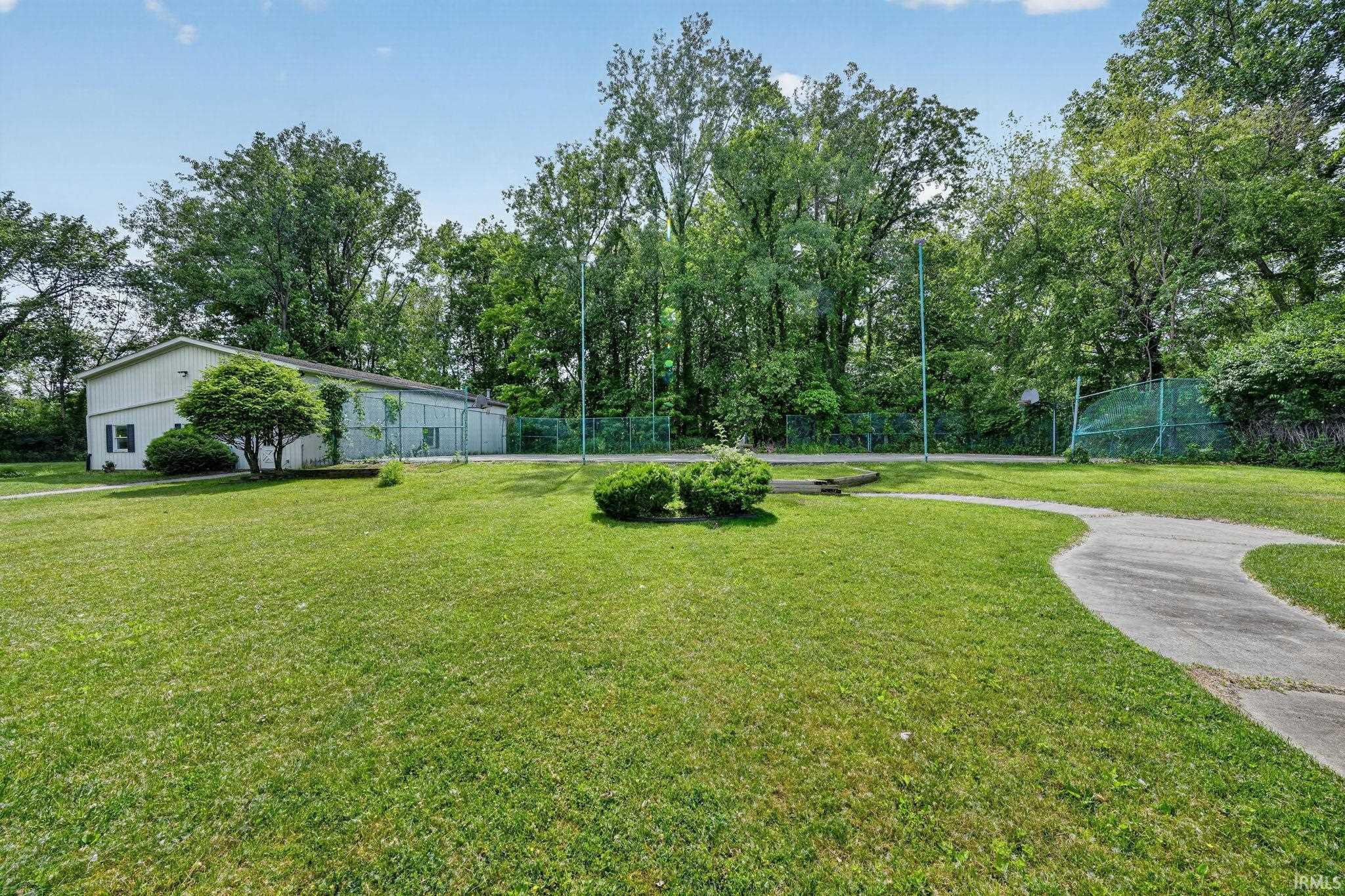 1765 N Bay Drive Elkhart IN 46514