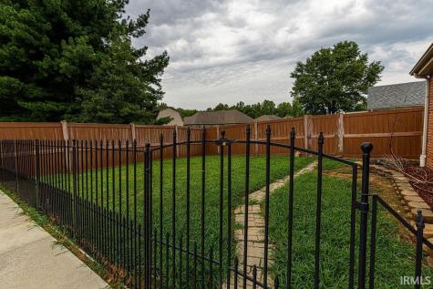 2806 N Stockwell Road Evansville IN 47715