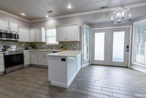 2806 N Stockwell Road Evansville IN 47715