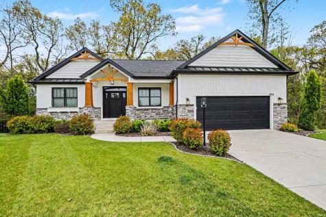4134 Garden Oak Court South Bend IN 46628