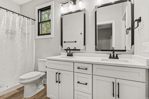 4134 Garden Oak Court South Bend IN 46628