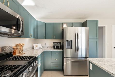 10621 Unita Drive Fort Wayne IN 46804