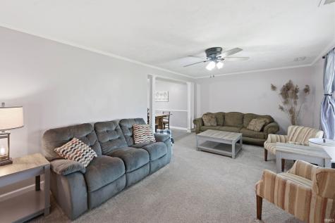 302 Hickory Grove Road Hartford City IN 47348