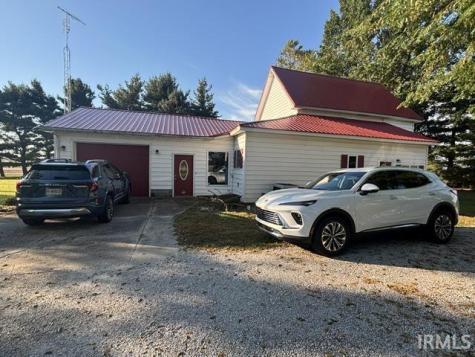 4980 W 1850 N Elwood IN 46036