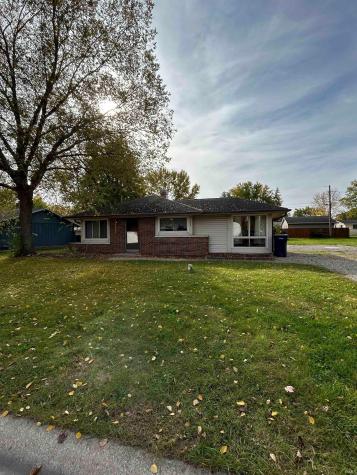 1609 Green Hill Drive Warsaw IN 46580