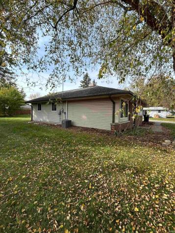 1609 Green Hill Drive Warsaw IN 46580
