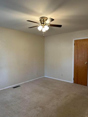 1609 Green Hill Drive Warsaw IN 46580