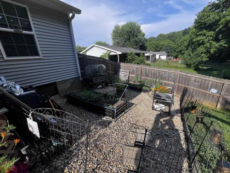 343 W Blackfoot Drive Ellettsville IN 47429