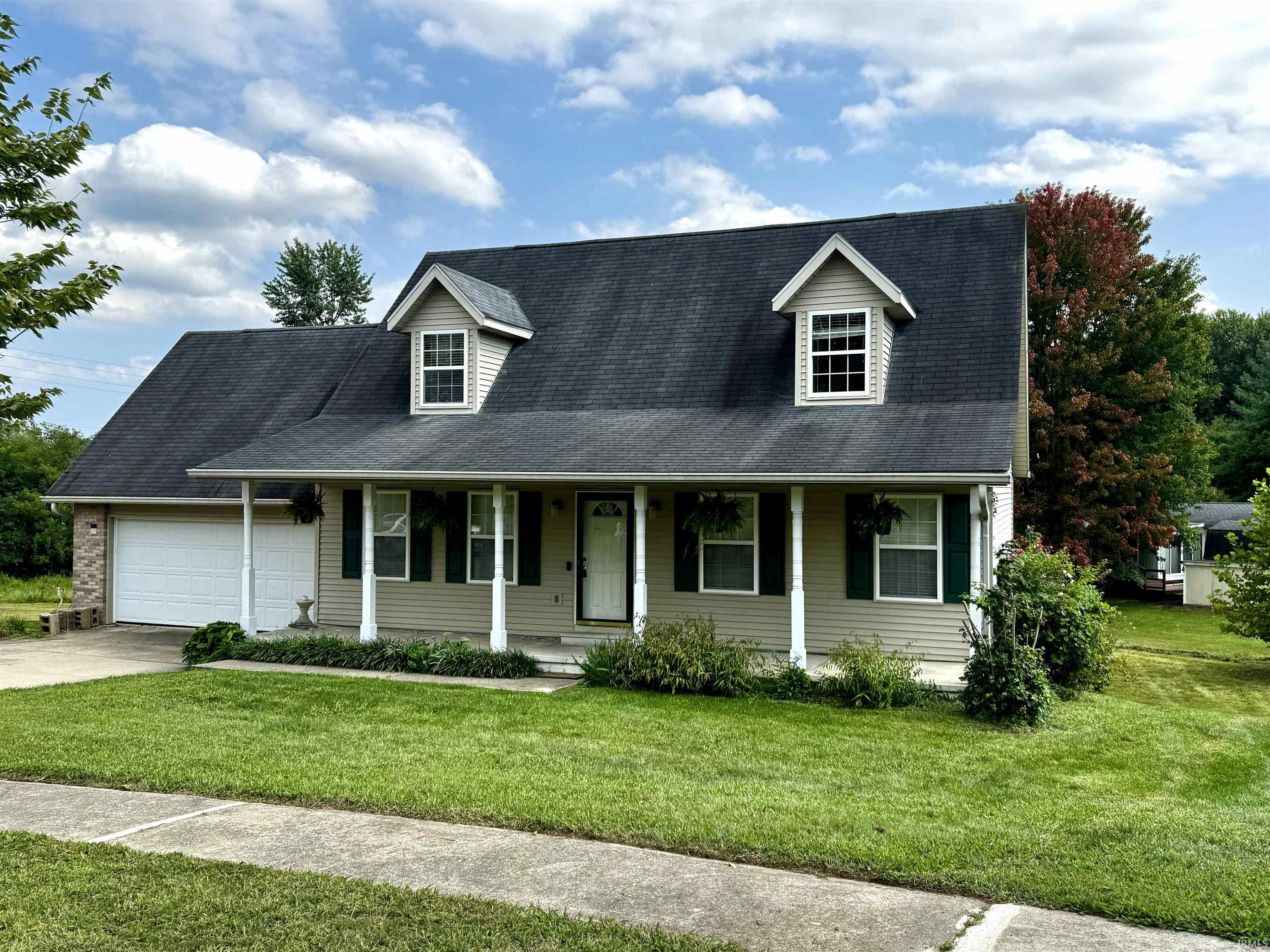 1213 W Woodhill Drive Bloomington IN 47403