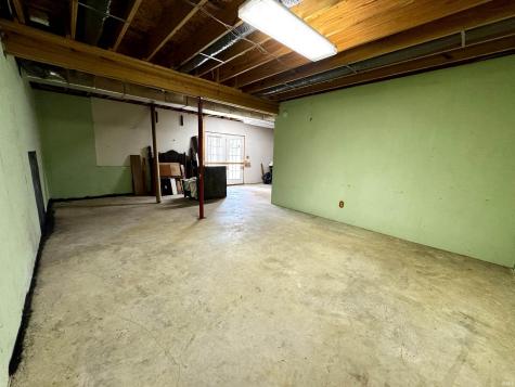 1213 W Woodhill Drive Bloomington IN 47403