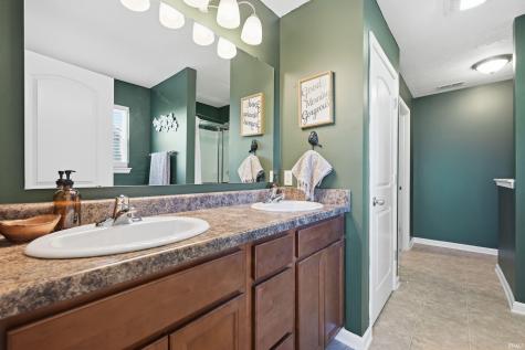 211 Thistlewood Drive Greenfield IN 46140
