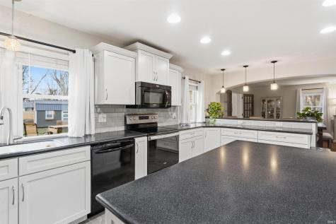 1310 W Woodland Drive Marion IN 46952