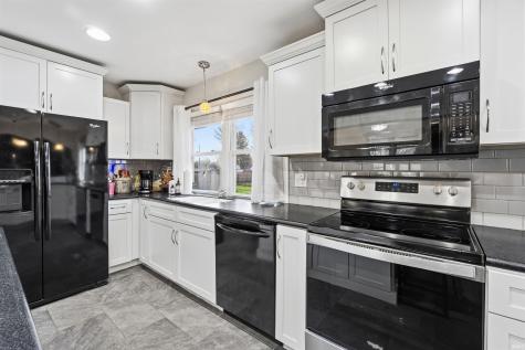 1310 W Woodland Drive Marion IN 46952
