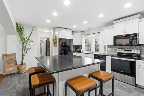 1310 W Woodland Drive Marion IN 46952