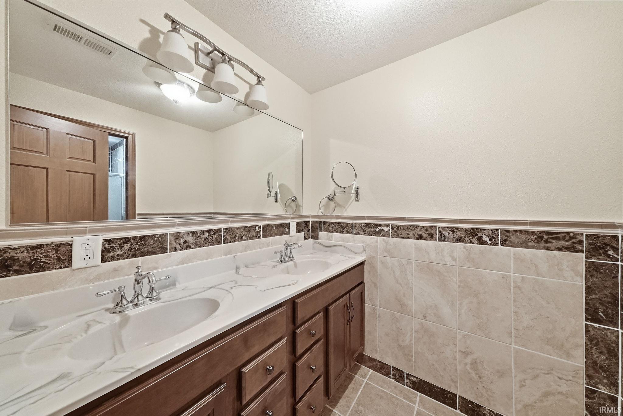 2395 S 400 W Street Warsaw IN 46580