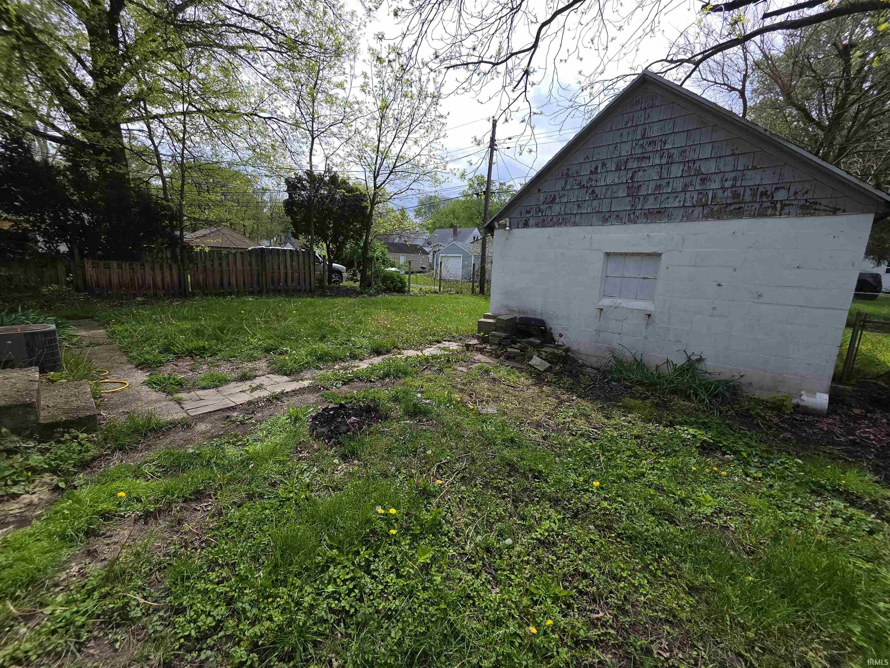 1621 College Street South Bend IN 46628