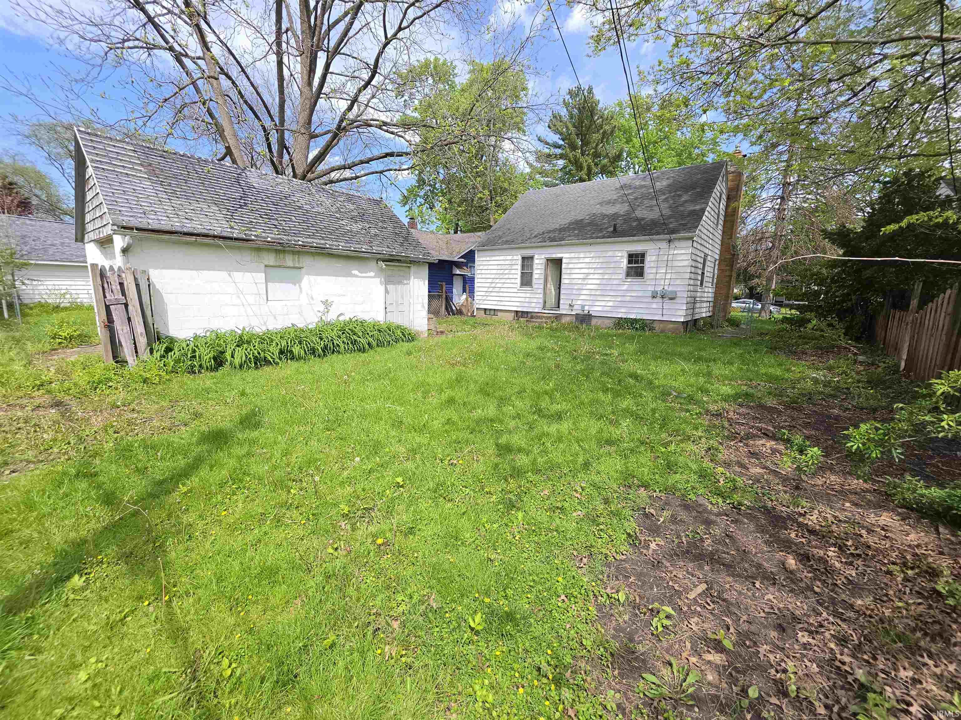 1621 College Street South Bend IN 46628