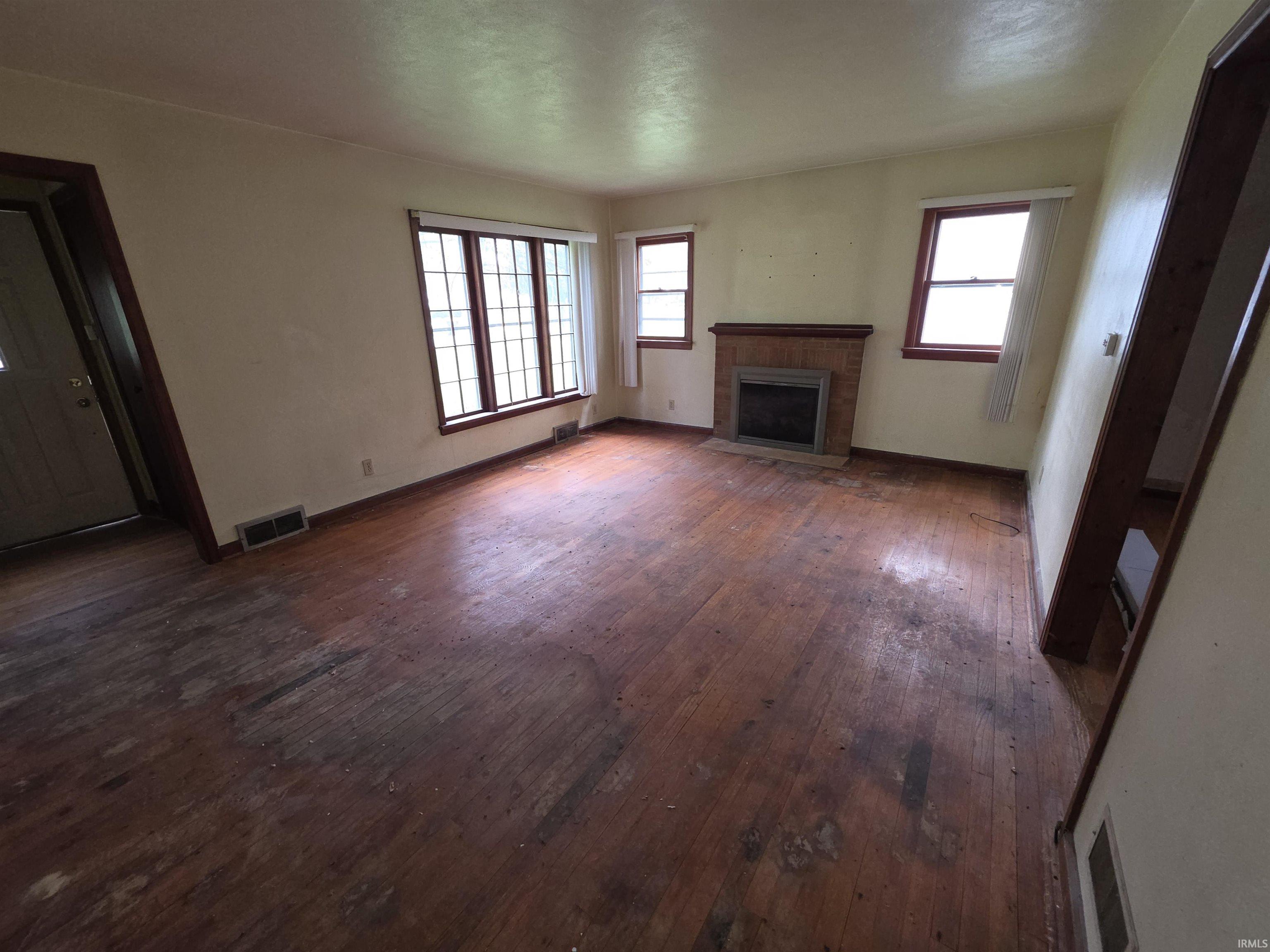 1621 College Street South Bend IN 46628