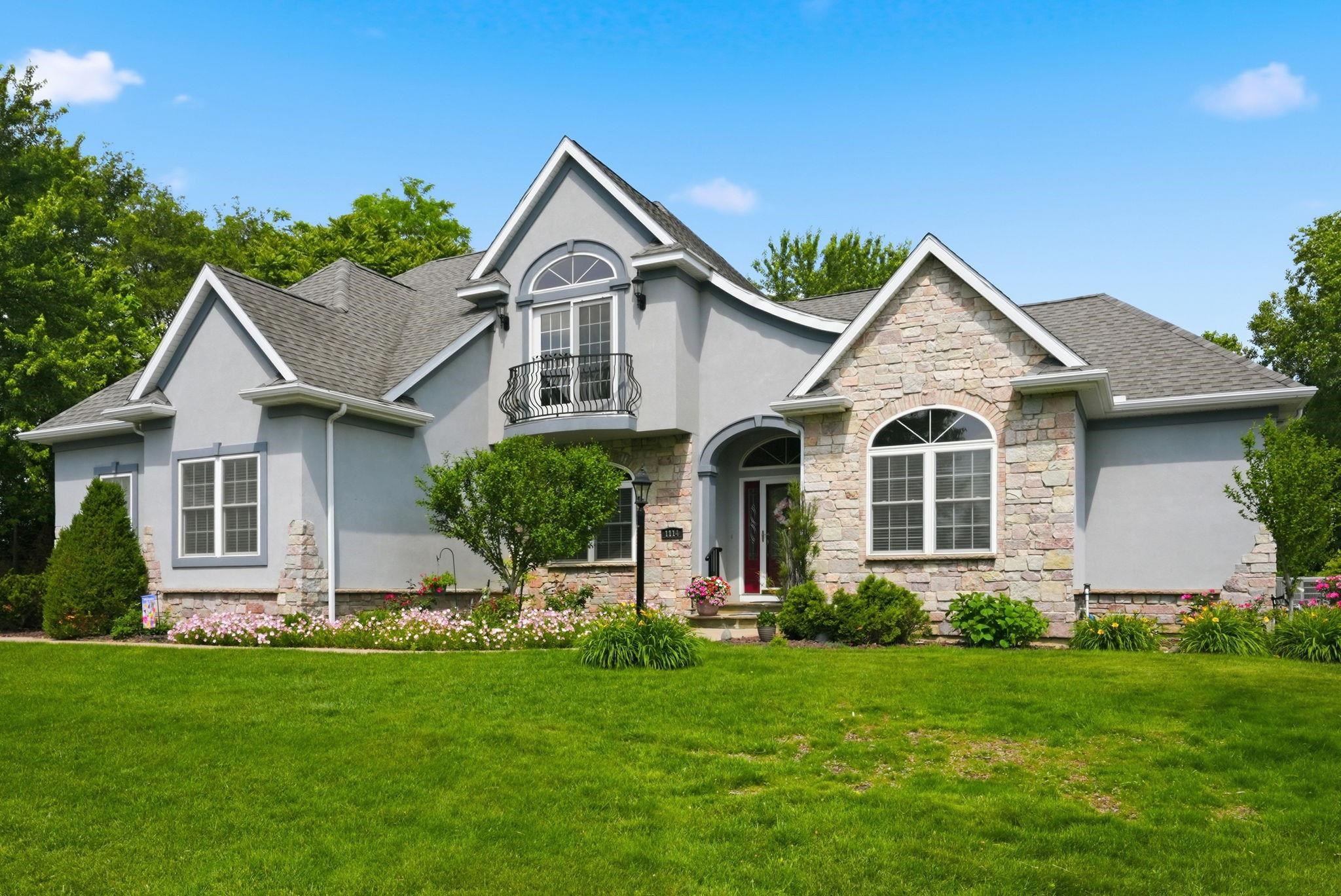 1114 Gleneagle Drive Mishawaka IN 46545