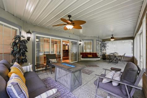 1114 Gleneagle Drive Mishawaka IN 46545
