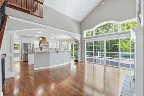 1114 Gleneagle Drive Mishawaka IN 46545