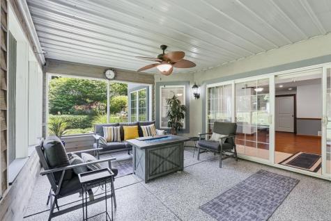 1114 Gleneagle Drive Mishawaka IN 46545